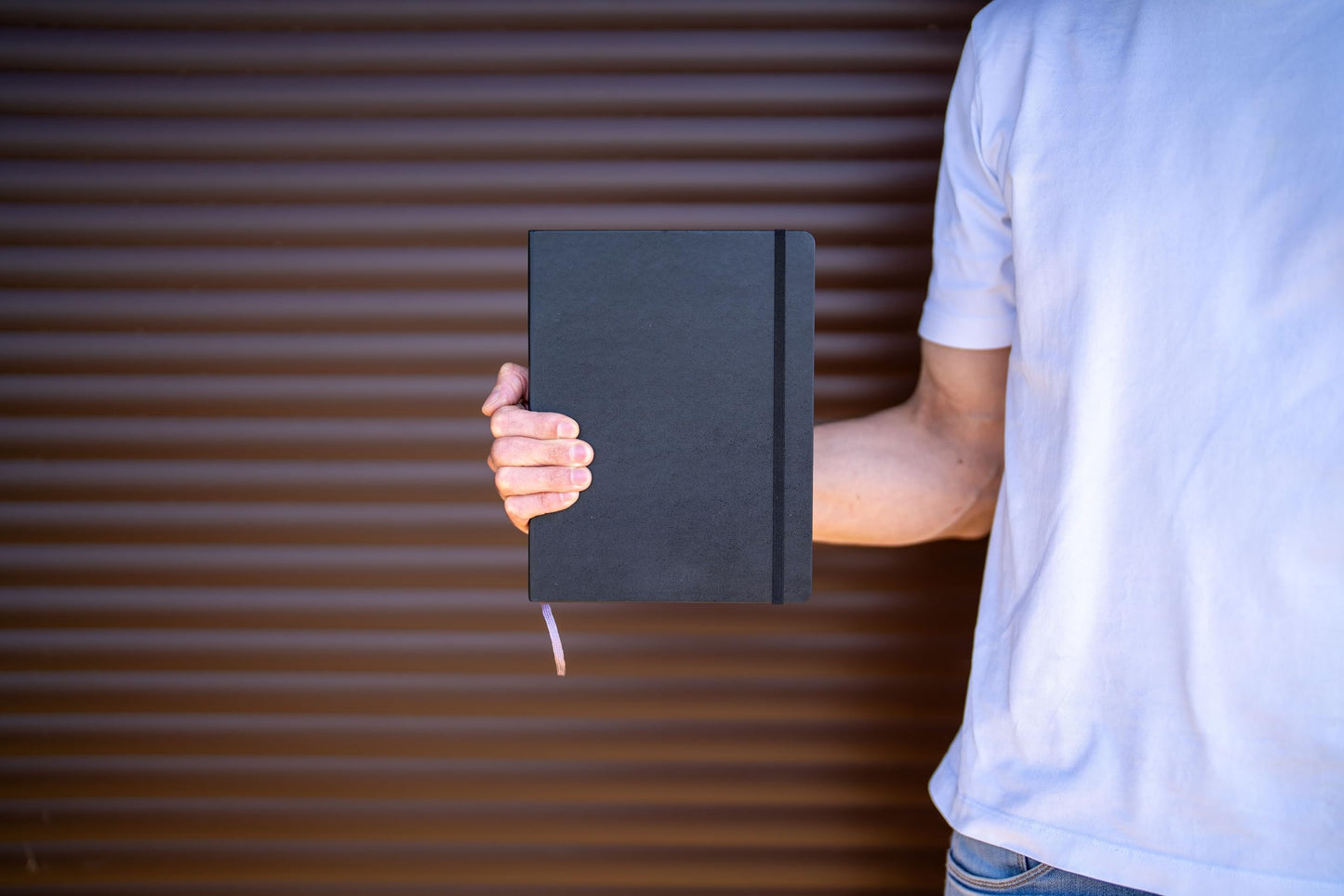 Moleskine Classic Notebook, Hard Cover, XL (7.5" x 9.5") Plain/Blank, Scarlet Red, 192 Pages (8055002855105)