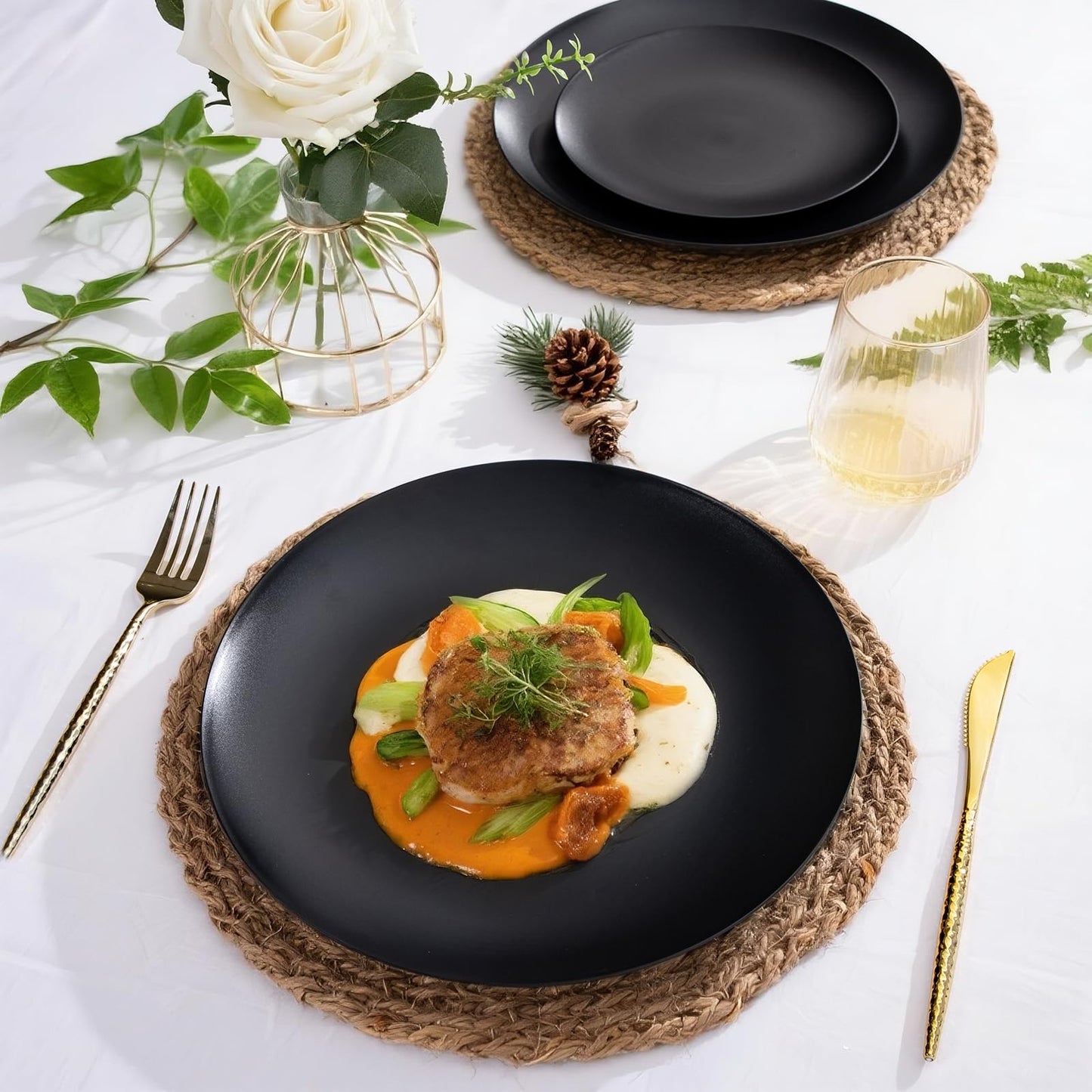 EI enjonirinjonir 80pcs Black Plastic Plates Disposable for Dinner,10.25inch Party Plates Disposable Heavy Duty,Elegant Matte Plastic Plate Frosted is Ideal for Wedding/Birthday/Graduation Decorations