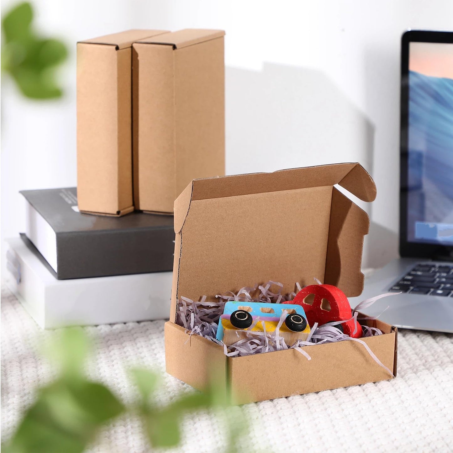 Qilery 100 Pcs 5.91 x 3.94 x 1.57 Inches Shipping Boxes Cardboard Gift Corrugated Cardboard Brown Boxes Mailer Packaging for Mailing Small Business Present