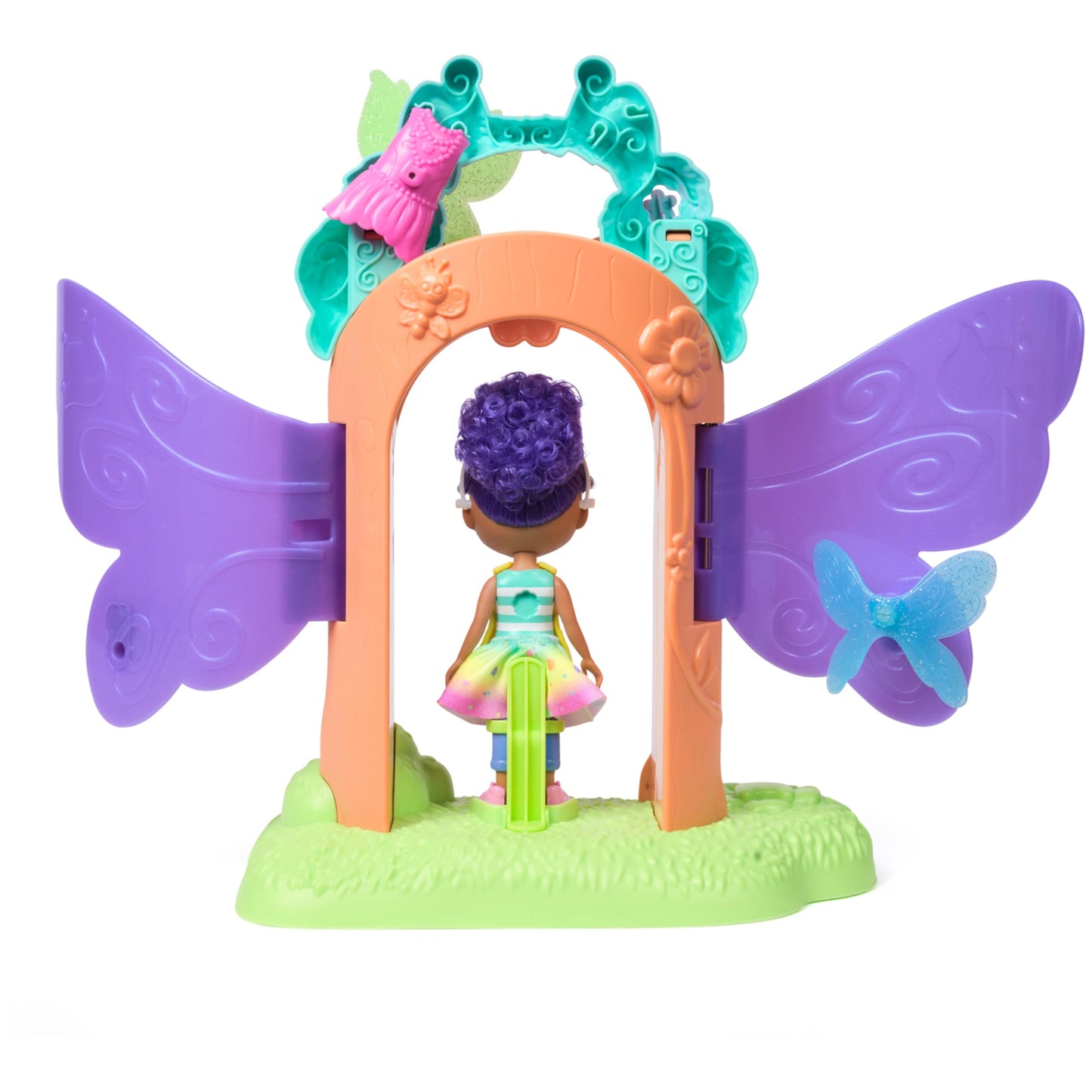 Gabby's Dollhouse Fairylandia, Fairy Magic Reveal Playset with Transforming Feature and Dollhouse Accessories, Kids Toys for Girls & Boys Ages 3 and Up