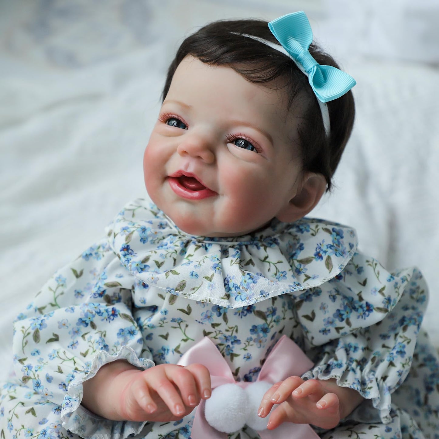 KSBD Realistic Reborn Baby Dolls, 18 Inch Sweet Smile Eyes Open Newborn Baby Dolls Girl, Soft Vinyl Real Life Baby Dolls with Weighted Body, Birthday Gift Set for Kids Age 3+