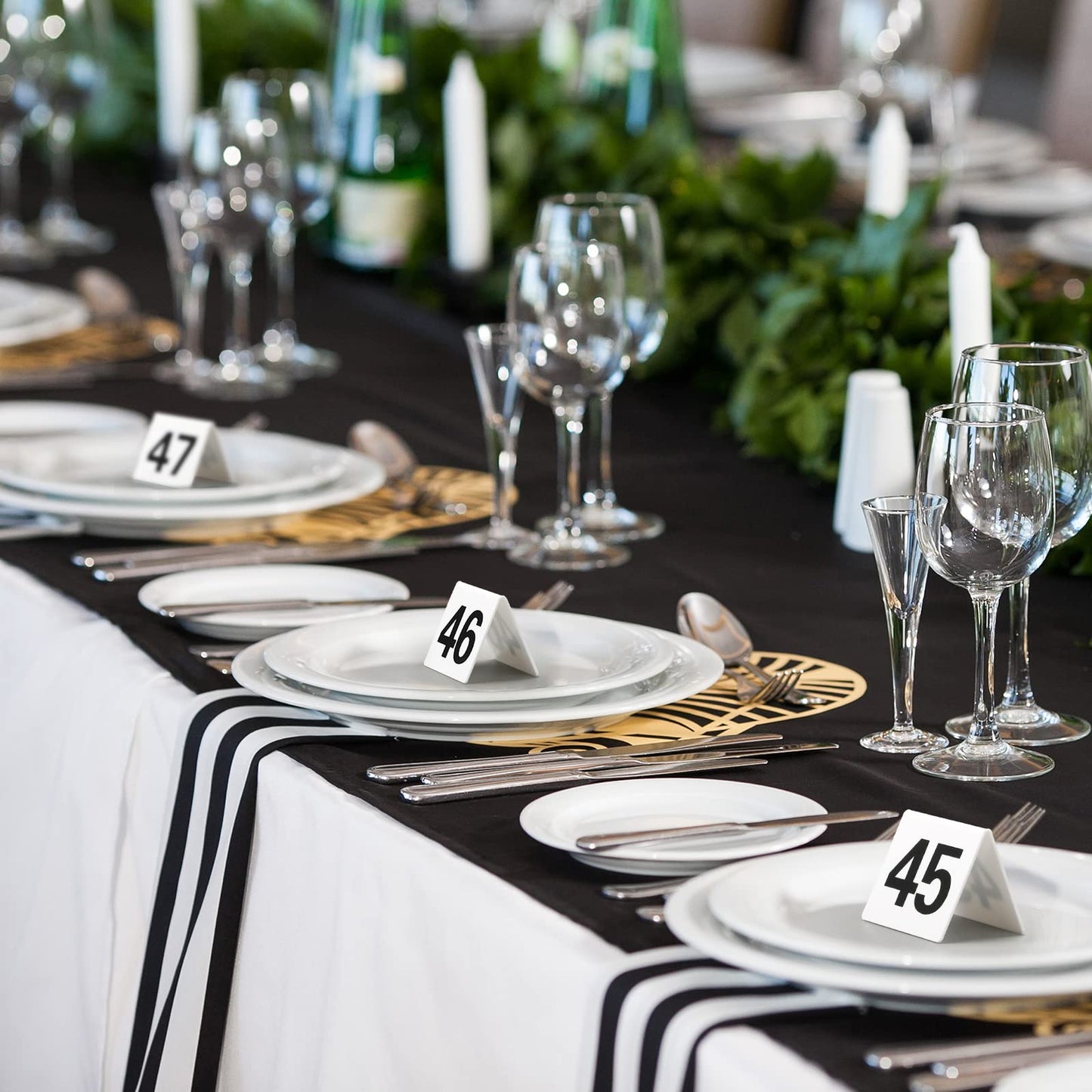 Tuanse 100 Pcs Acrylic Table Numbers 1-100 Double Sided Minimalist Restaurant Wedding Table Tent Cards for Party Event Banquets Wedding Reception, 2.5 x 2 x 1.6 Inch(Black Number)