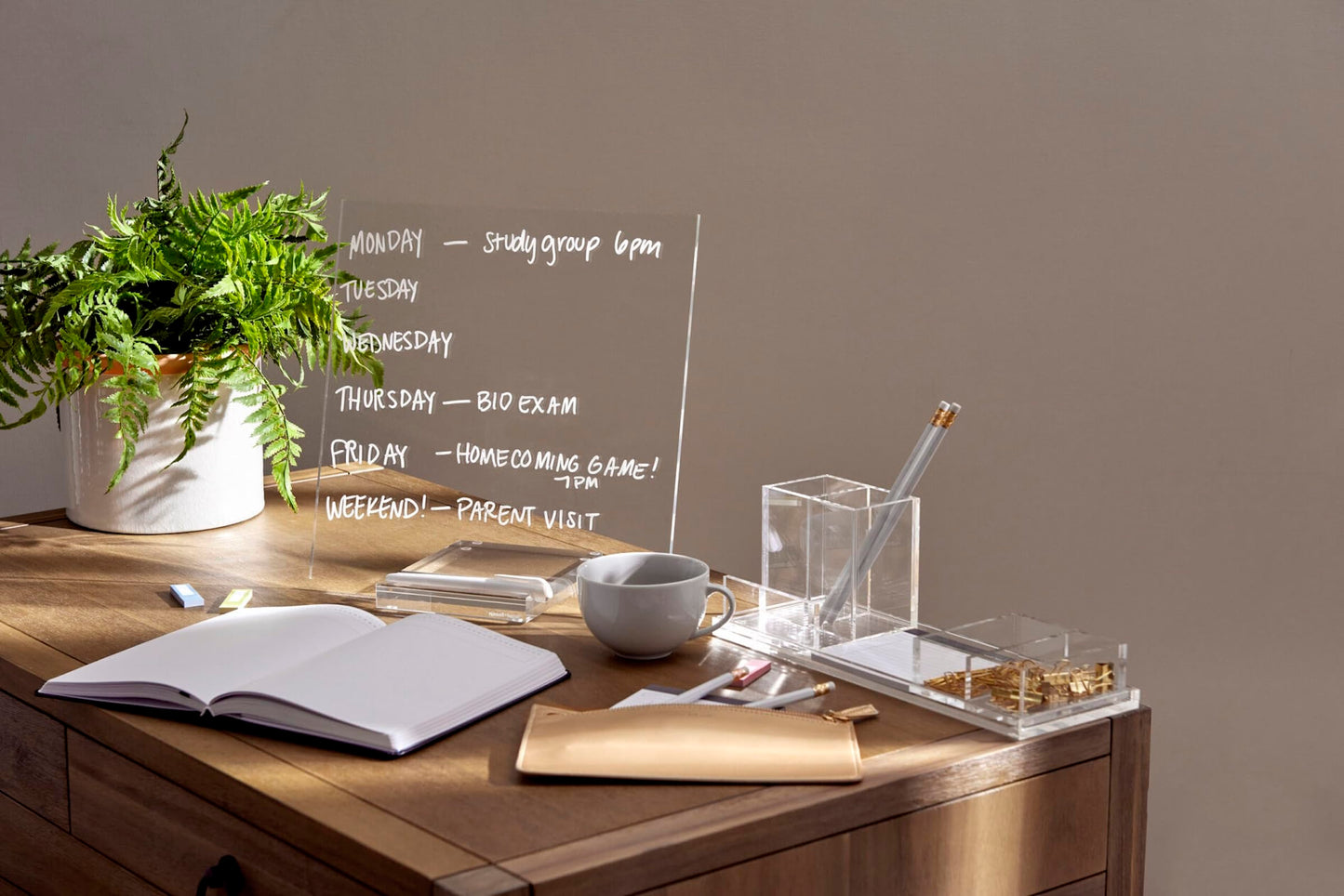 russell+hazel Acrylic Dry Erase Board and Marker, Memo Tablet for Desktop with Stand, Clear Acrylic, 12” x 6” x 11.5” (31384)
