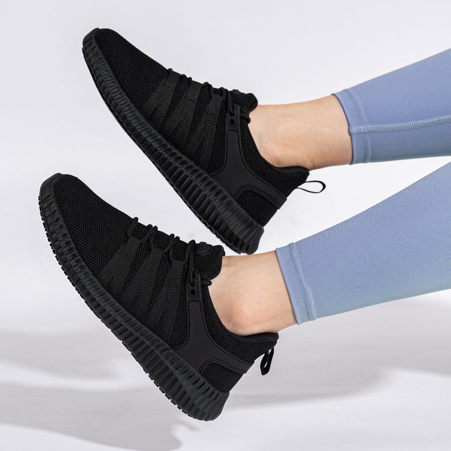 Taquco Slip On Sneakers Women Non Slip Work Shoes Water Resistant Comfortable Black Slip Resistant Breathable Lightweight Walking Shoes Zapatos Antideslizantes para Mujer (Black,5.5)