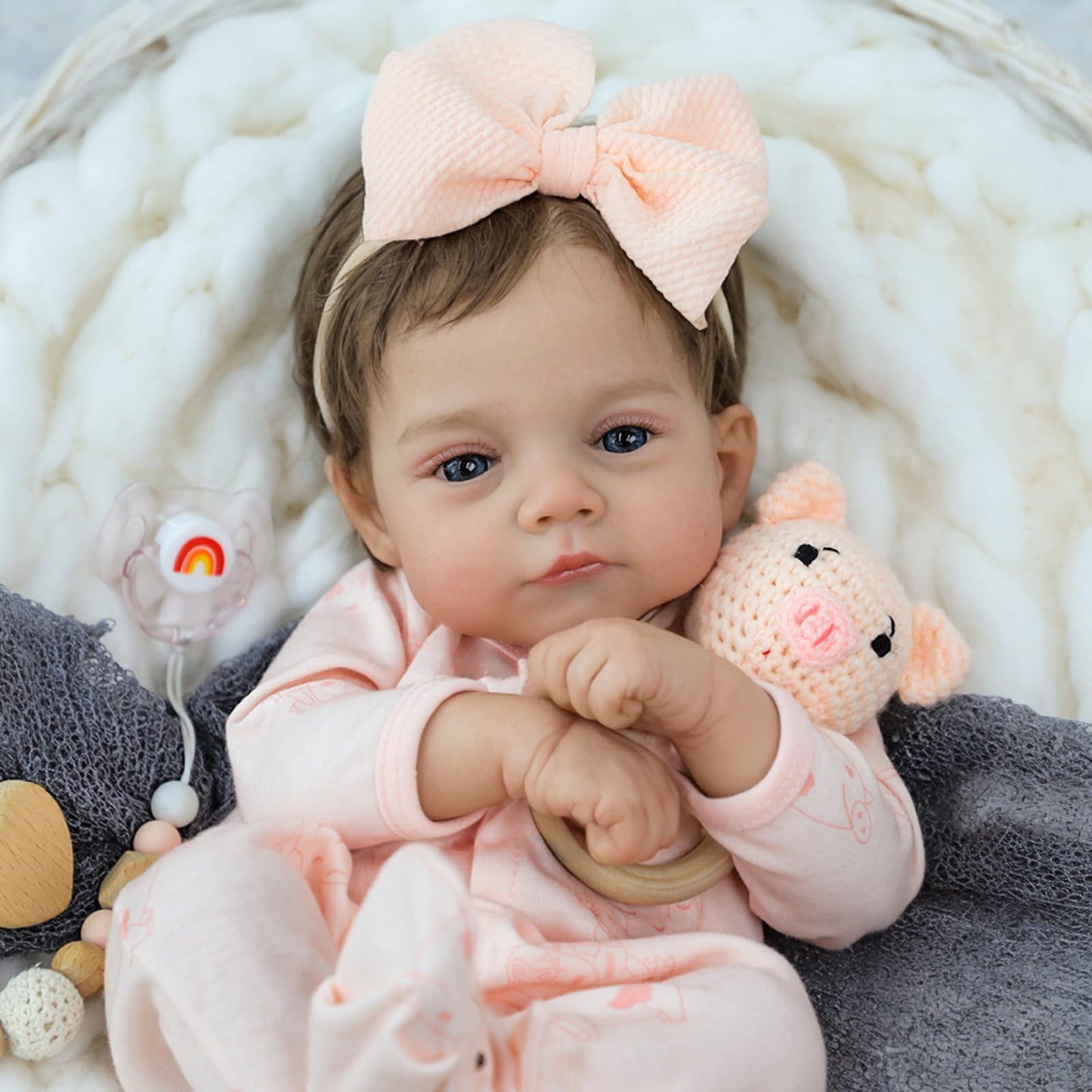 SCOM Realistic Reborn Baby Dolls - 18 Inch Lifelike Newborn Baby Dolls Adorable Girl, Real Life Baby Doll with Accessories, Soft Baby Doll Reborn Gift for 3+ Yrs Kids, Birthday, Christmas, Education