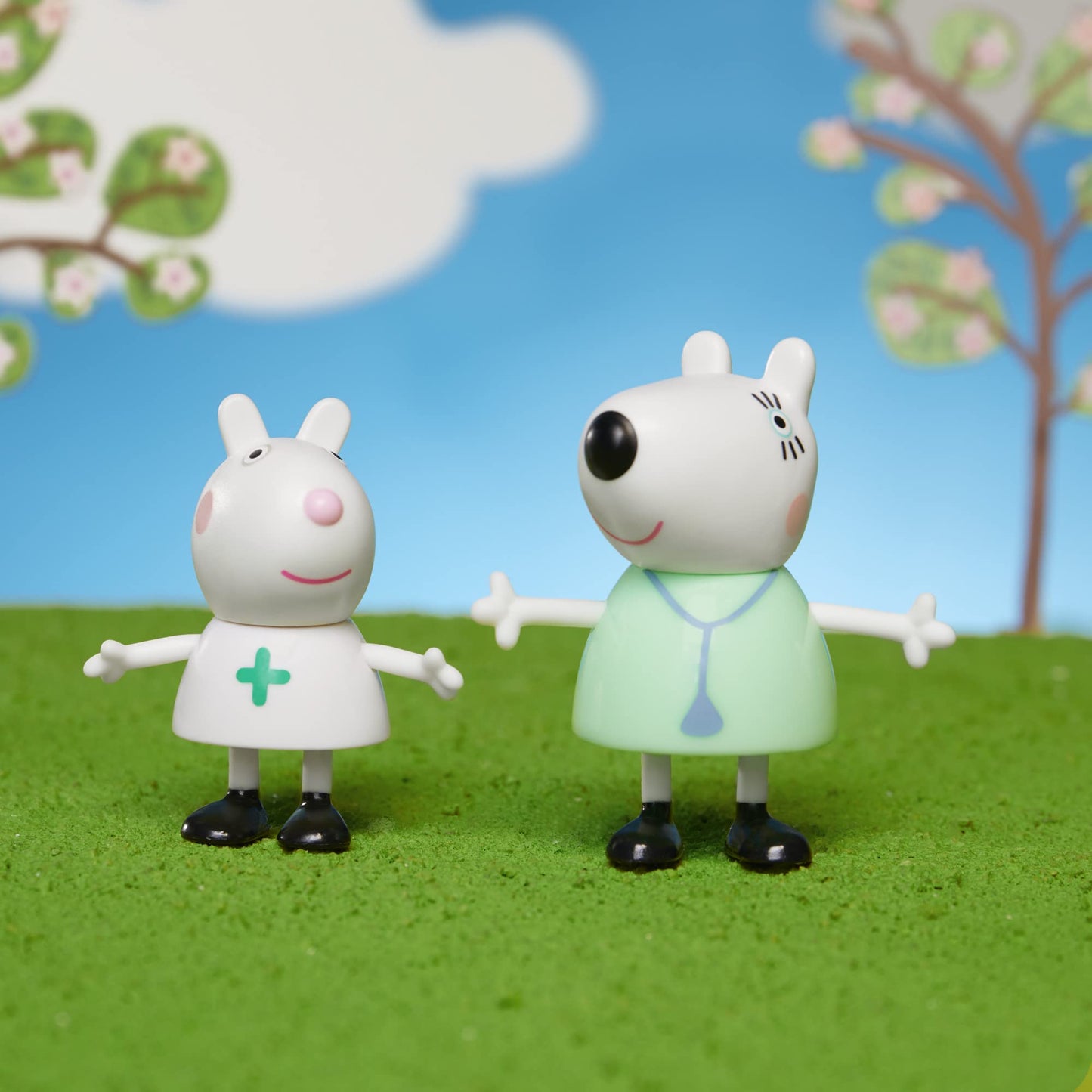 Peppa Pig Dr. Polar Bear Calls On Peppa and Friends Figure Pack Preschool Toy, Includes 8 Figures, for Ages 3 and Up