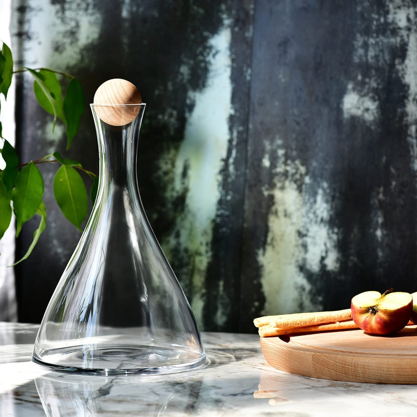 Krosno Wine Carafe Decanter, 33.8 oz, Avant-Garde Collection, Ideal for Home, Restaurants, and Parties, Lead-Free Crystal, Handwash Only, Made in Europe