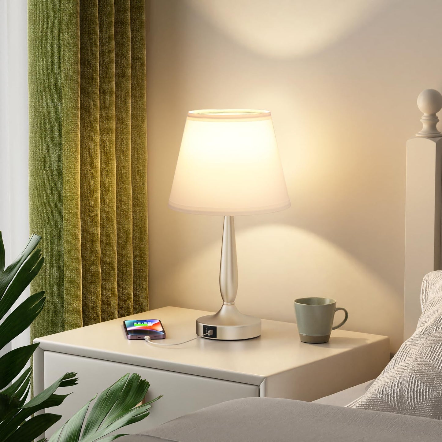 Kakanuo Touch Table Lamp for Bedroom, Small Bedside Lamp with USB C Charging Port, 3 Way Dimmable Touch Control Nightstand Lamp for Living Room, White Shade and Champagne Gold Base