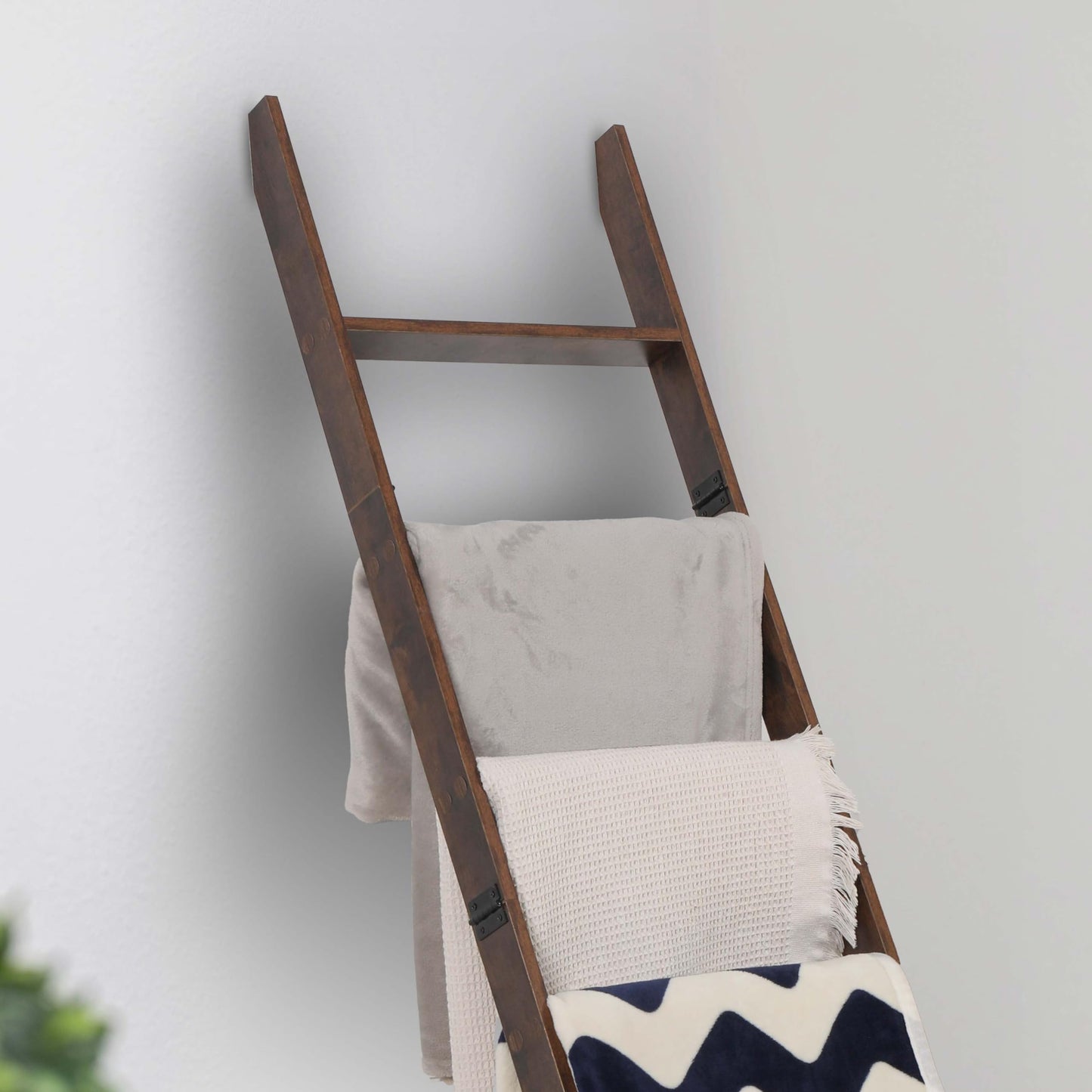Blanket Ladder for Living Room and Bedroom, 5ft 8 inch, 6-Tier Wall Leaning Laminate Snag Free Construction (Rustic Hickory) Rustic Decorative Farmhouse Blanket Storage, Quilt Rack, Ladder Shelf