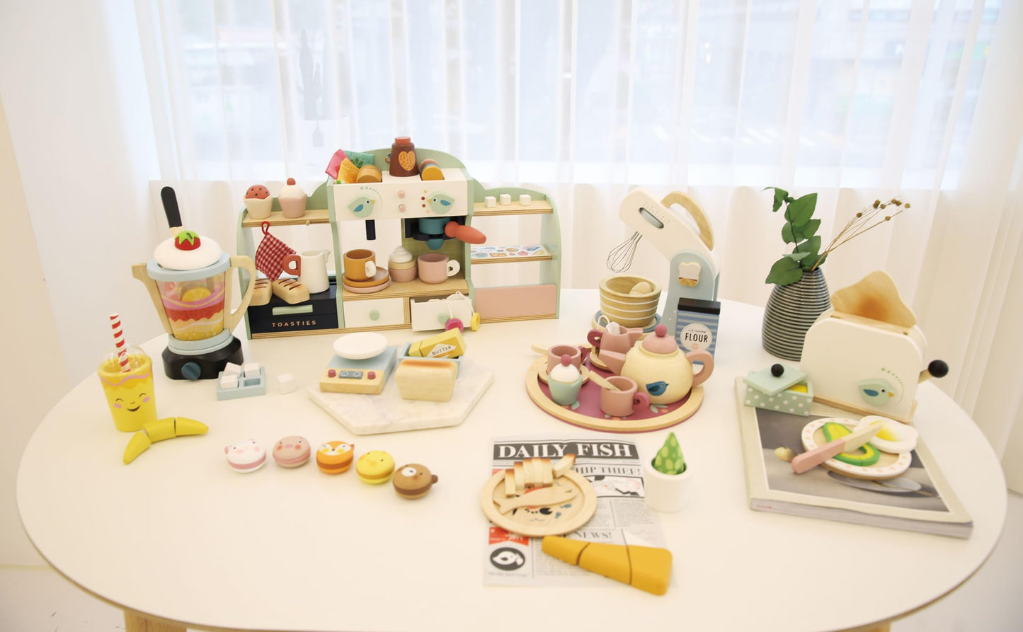 Tender Leaf Toys - Mini Chef Breakfast Toaster Set - Classic Wooden Pop Up Toy for Pretend Cooking – Develops Social, Creative & Imaginative Skills – Learning Role Play – Ages 3+ Years