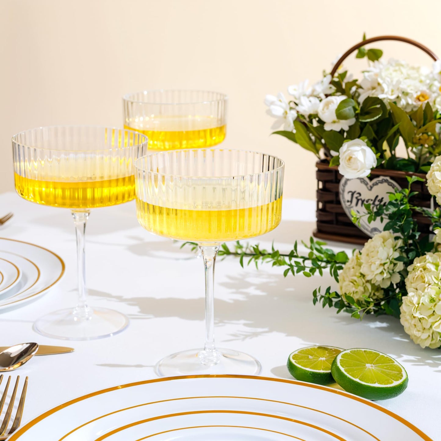 LIYH 20 Pcs Plastic Champagne Glasses 10 Oz Cocktail Coupe Glasses Champagne Flutes Plastic Coupe Cups Disposable Martini Cups Perfect for Bar Cocktails Martinis Parties