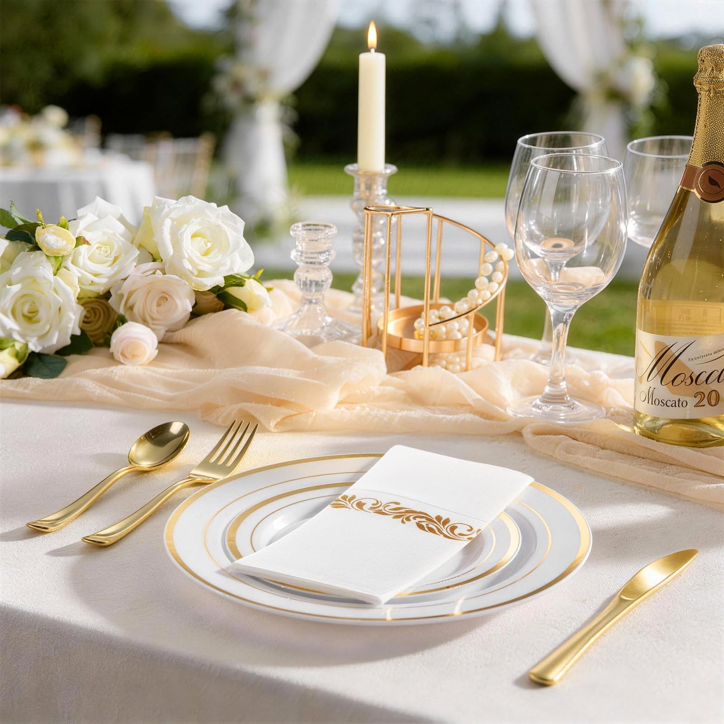 Goodluck 400 PCS Gold Plastic Silverware with Pocket Napkins for 100 Guests, Heavy Duty Disposable Cutlery Set & Linen Feel Napkins, Plastic Flatware with Guest Towels for Wedding, Party and Catering