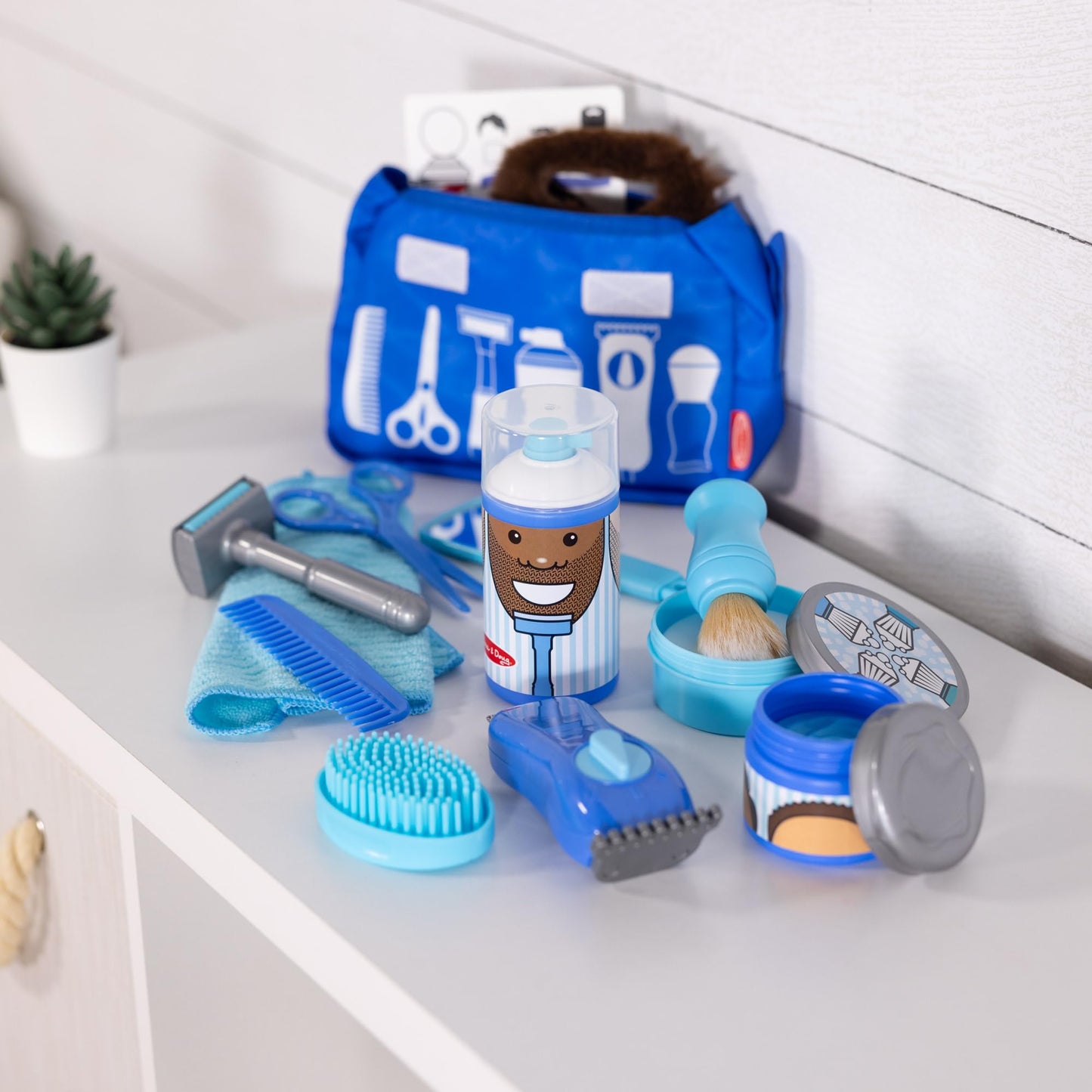 Melissa & Doug Barber Shop Pretend Play Set with Shaving Toys for Boys and Girls Ages 3+Wearable Beard and Shave Accessories for Role Play