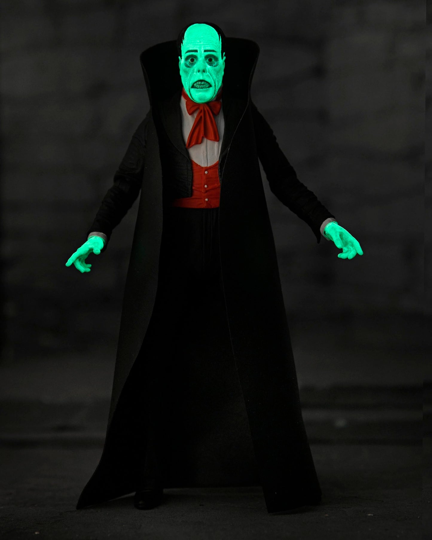 NECA Phantom of The Opera -1:7 Scale Collectible Action Figure, Retro (Glow in The Dark) Phantom of The Opera