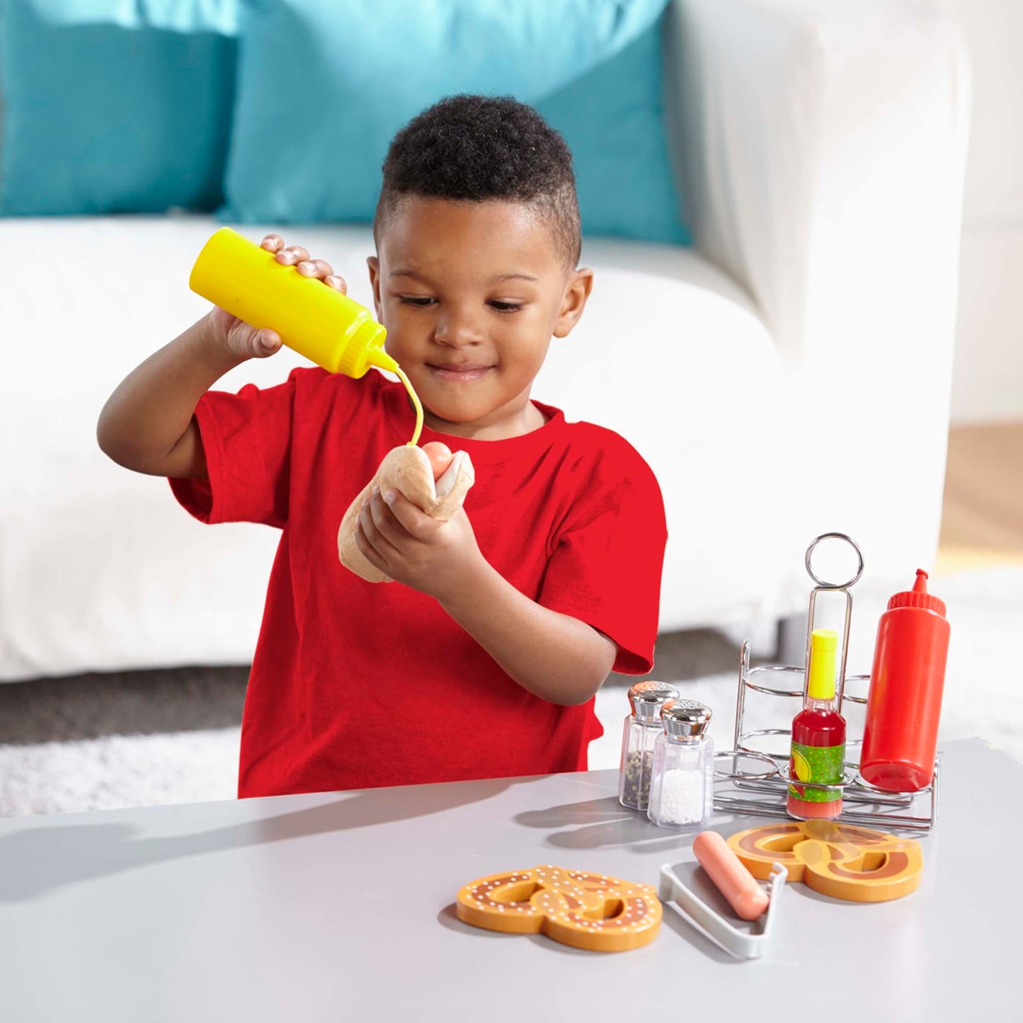 Melissa & Doug 6-Piece Condiments, Play Food Set with Kids Play Kitchen Accessories, Preschool Learning Toys for Girls & Boys 3+