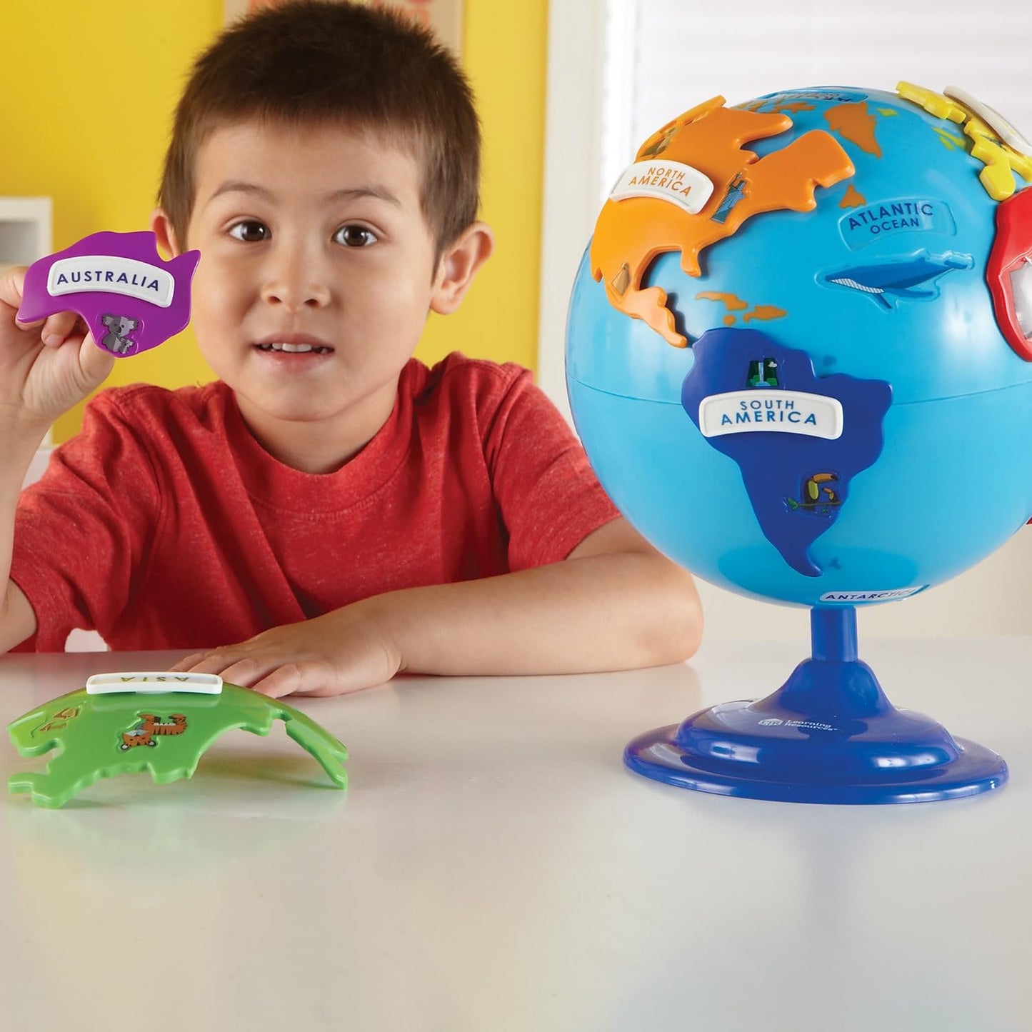 Learning Resources Puzzle Globe, 3-D Geography Puzzle, Educational Toys for Kids, Fine Motor Toys, Earth Toys, 14 Pieces, Ages 3+