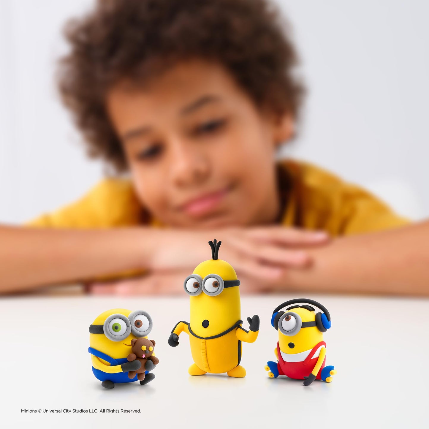 HEY CLAY Despicable Me Minions Set - Colorful Modeling Air Dry Clay for Kids - Air Dry Clay Kit 15 Cans and Sculpting Tools with Fun Interactive Instructions App - Age 3 and up