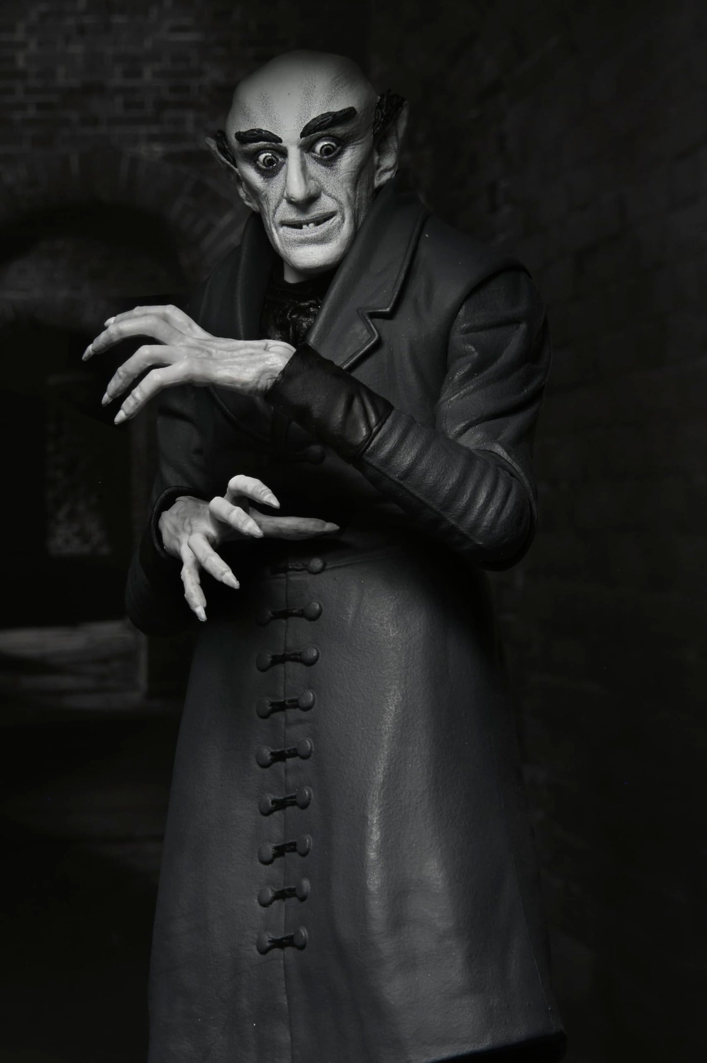 NECA Nosferatu- 7" Scale Action Figure - Ultimate Count Orlok (B&W)