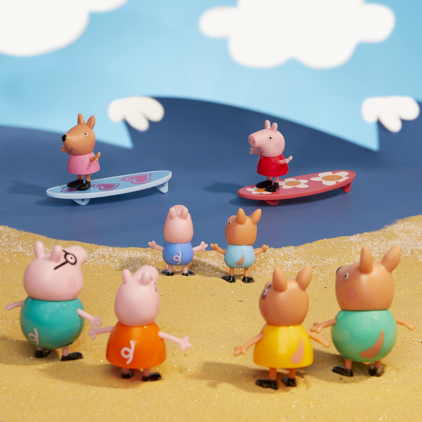 Peppa Pig Peppa Visits Australia Campervan Vehicle Preschool Toy with Rolling Wheels; Includes 8 Figures, 4 Accessories, for Ages 3 and Up
