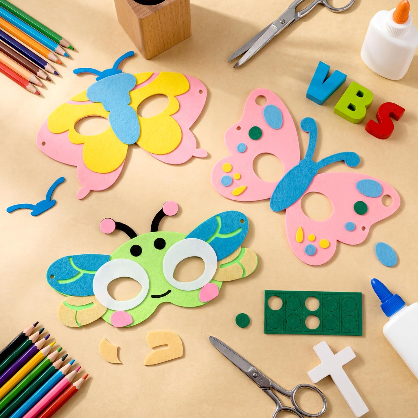 Teyva Daily 40 Pack Vbs Felt Mask Craft Kit Vbs Themed DIY Party Supplies Spring Bugs Masks Art Sunday School Classroom Home Activities Supplies Insect Dress up Birthday Accessory