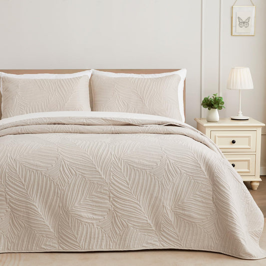 Exclusivo Mezcla California King Quilt Bedding Set, Lightweight Brich Beige Quilts Cal Oversized King Size for All Seasons, Soft Microfiber Bedspreads Coverlets with Leaf Pattern, 3 Piece