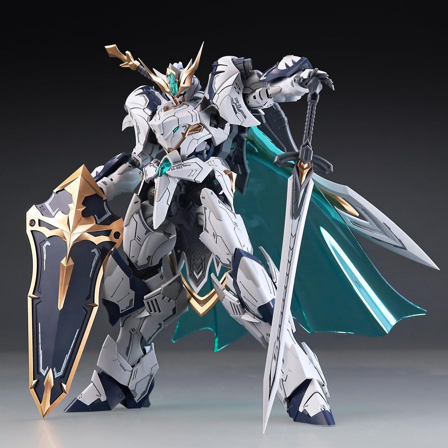 Pipigirl 1:144 Plastic Action Figures Kits, Titan Greatsword Tristan, 6.3 in Mecha Model, Easy to Assemble