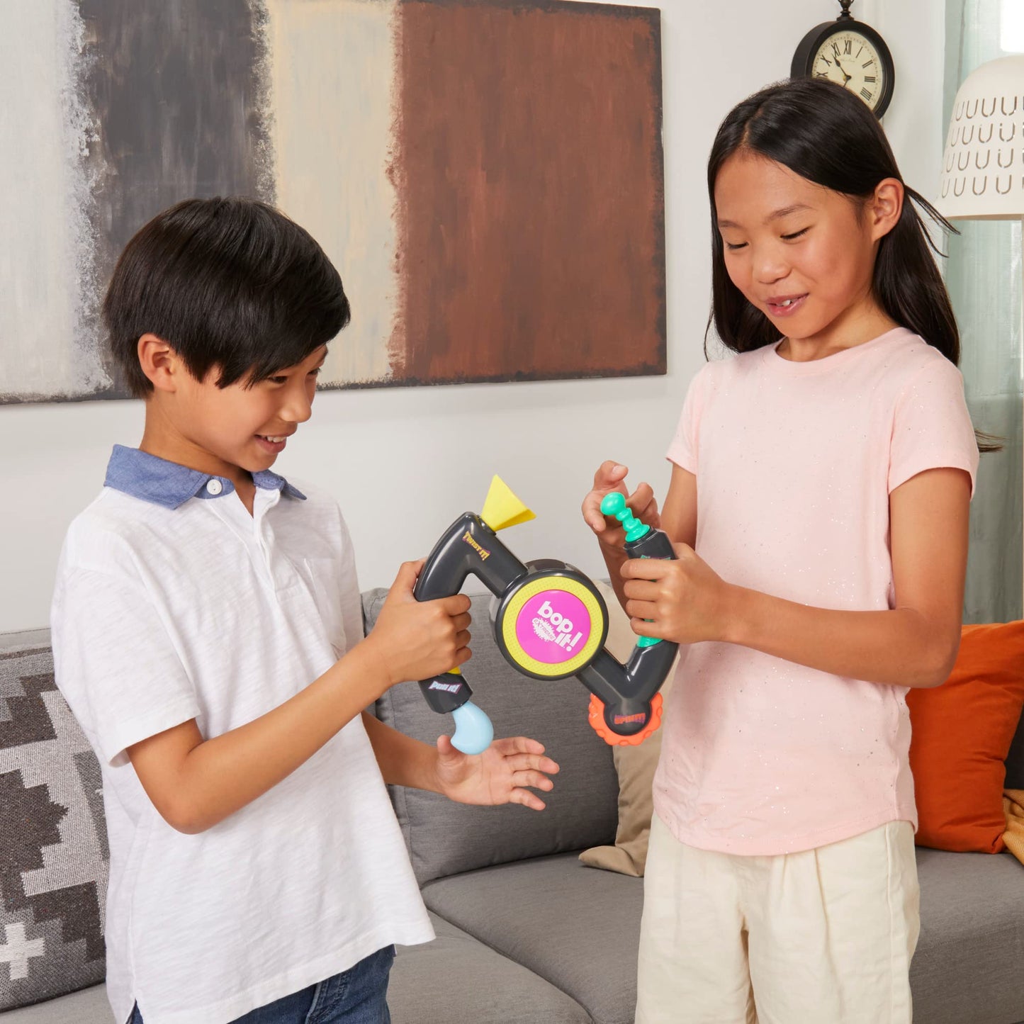 Bop It! Extreme Electronic Game for 1 or More Players, Fun Party Game for Kids Ages 8+, 4 Modes Including One-On-One Mode, Interactive Game (English)
