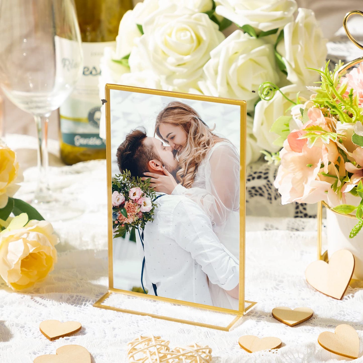 Hoteam 24 Pack Gold Acrylic Sign Holders, Gold Picture Frame, Clear Wedding Table Number Double Sided Acrylic Stand for Wedding Restaurant Photo Menu Art Event Display(4 x 6 Inch,Vertical)
