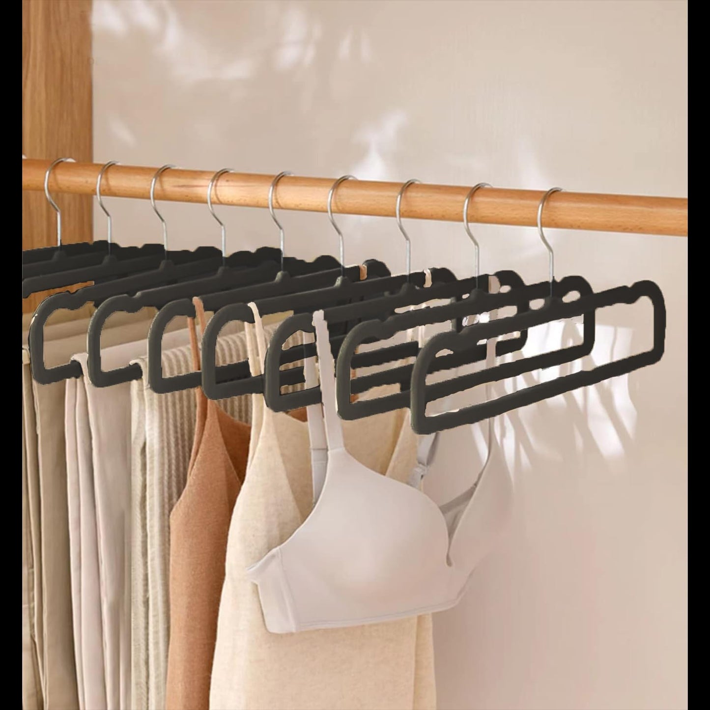 Pants Hangers Non Slip - 20 Pack Velvet Hangers for Closet - Thin Space Saving Clothes Hanger - Strong, Durable, Perchas Terciopelo with 360° Rotatable Hook for Jean, Tank Top, Bra, Shorts (Black)
