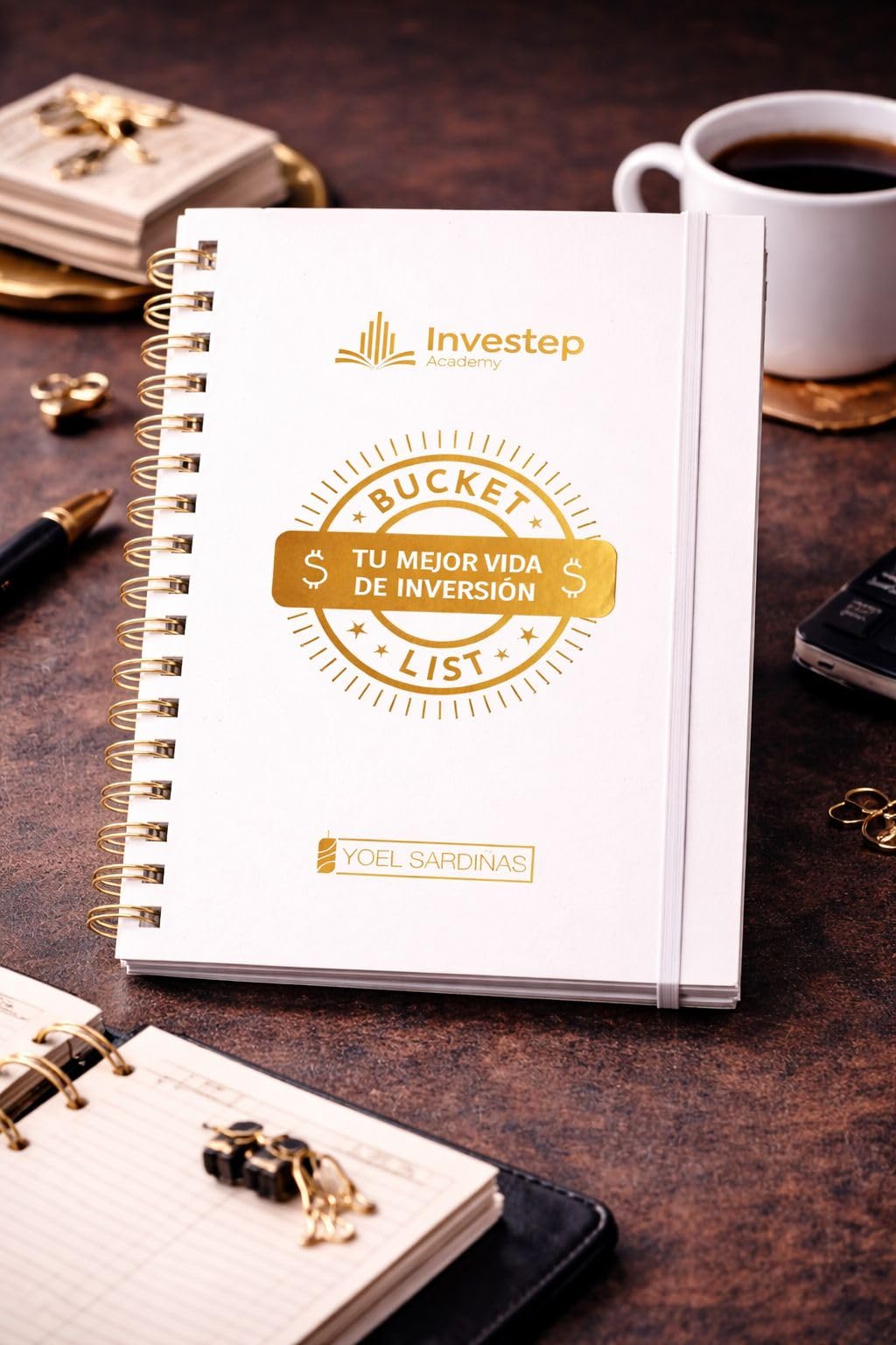 Bucket List – Tu Mejor Vida de Inversión | Journal de Metas Financieras y Crecimiento Personal | Investep Academy – Yoel Sardiñas (Grande (19 x 27 cm))