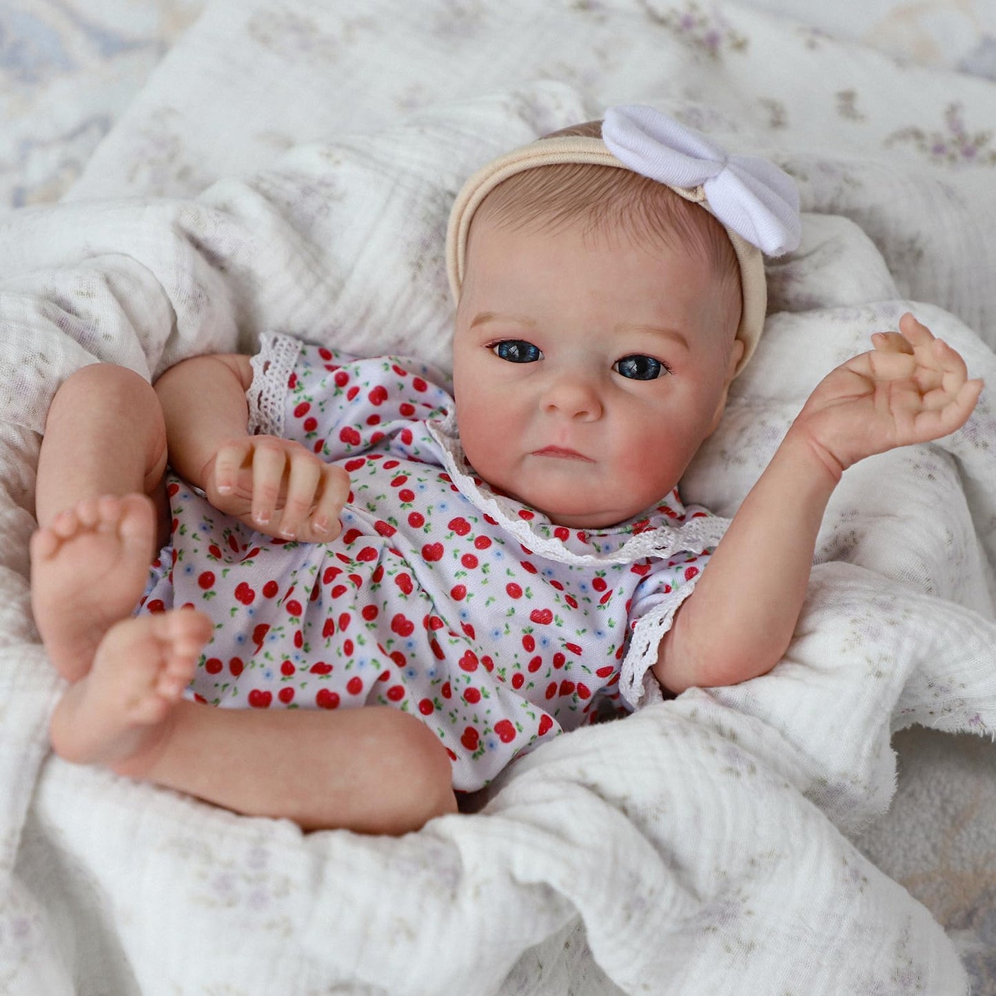 SCOM Realistic Reborn Baby Dolls Tink - 16 Inch Vinyl Preemie Baby Doll, Poseable Real Life Baby Girls Dolls with Soft Weighted Cloth Body Newborn Baby Doll Gift Toy for Boy or Girl Ages 3+