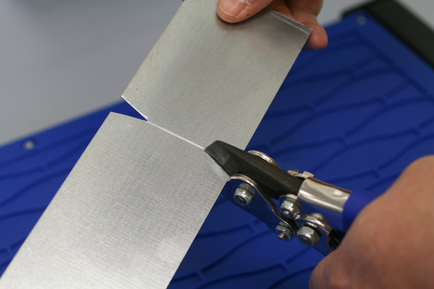 MIDWEST Sheet Metal Notcher - 31-Degree Cold Rolled Steel Notcher - MWT-N1
