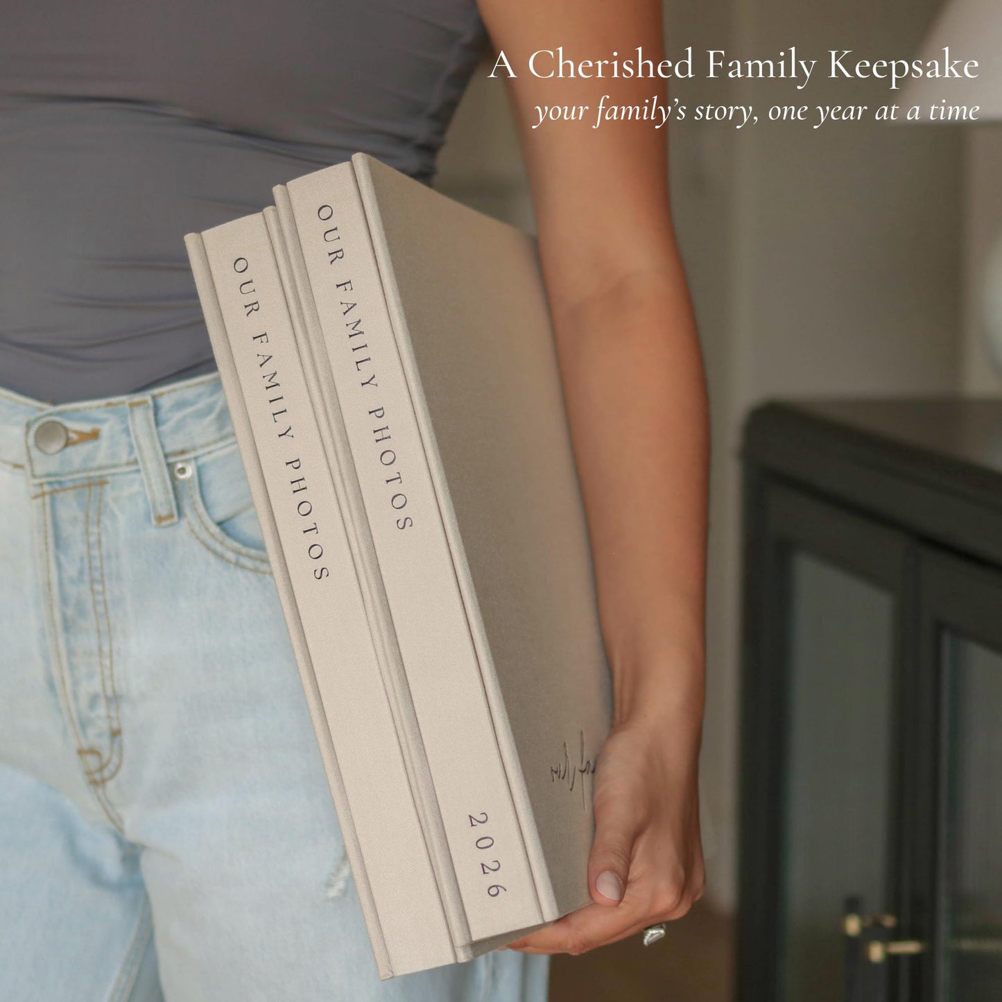 Family Photo Album 4x6 Pictures - Large Linen Picture Book 400 Horizontal & Vertical Pockets - Personalized Scrapbook Memory Book For Baby, Kids, Vacation, Couples, Anniversary