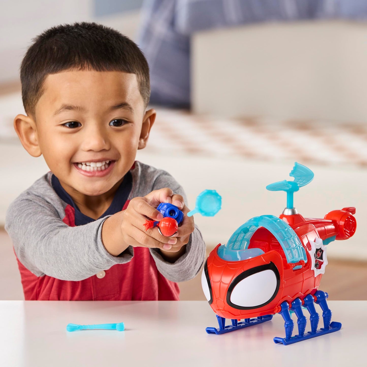 Marvel Spidey and His Amazing Friends Team Spidey Copter, 3-Inch (7.6 CM) Action Figure & Toy Vehicle with Projectile, Super Hero Toys, Ages 3+