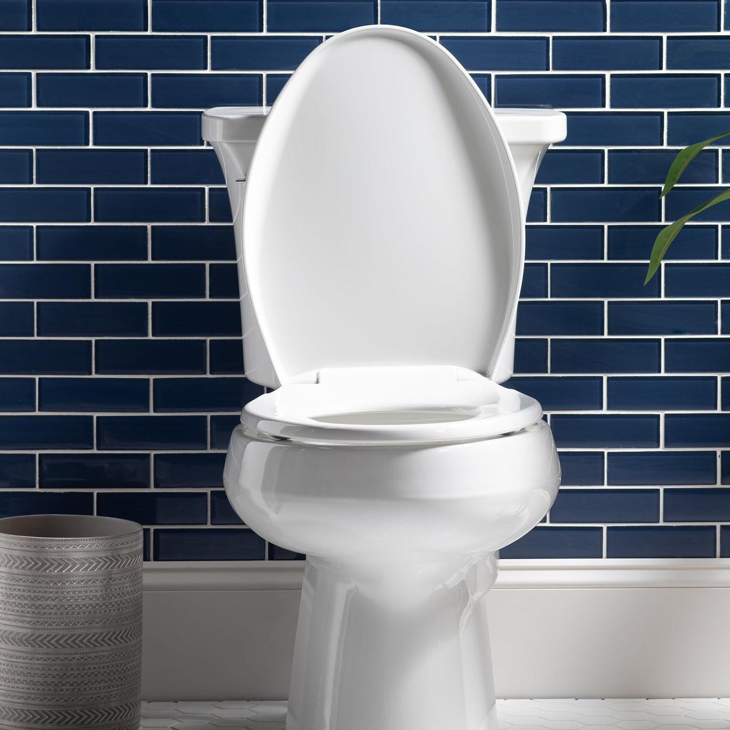 Bemis Aurora Slow Close Toilet Seat, Easy Clean Hinges and Adjustable Perfect Fit Plastic Seat, Made in USA, Elongated, White