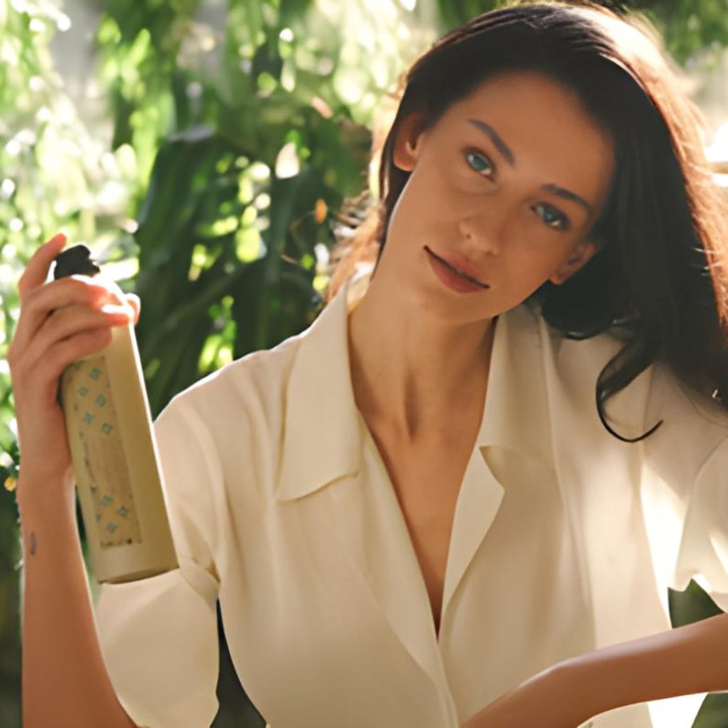 Davines This Is A Medium Hairspray, Easy To Brush Out, No Residue, Medium Hold Hairspray For All Hair Types, 12 Fl. Oz.
