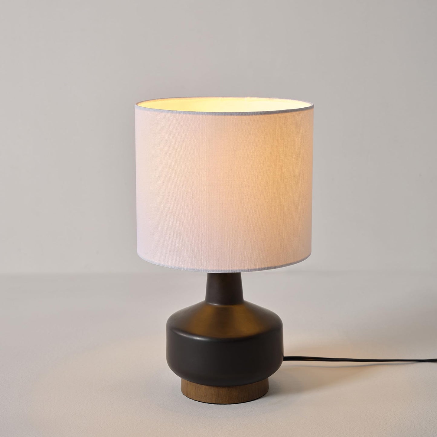 Globe Electric 15" Ceramic Table Lamp, Matte Black Base, Wood-Toned Accent, White Linen Shade, Dual Rotary Switch, Modern Bedroom or Office Lighting, 61000046