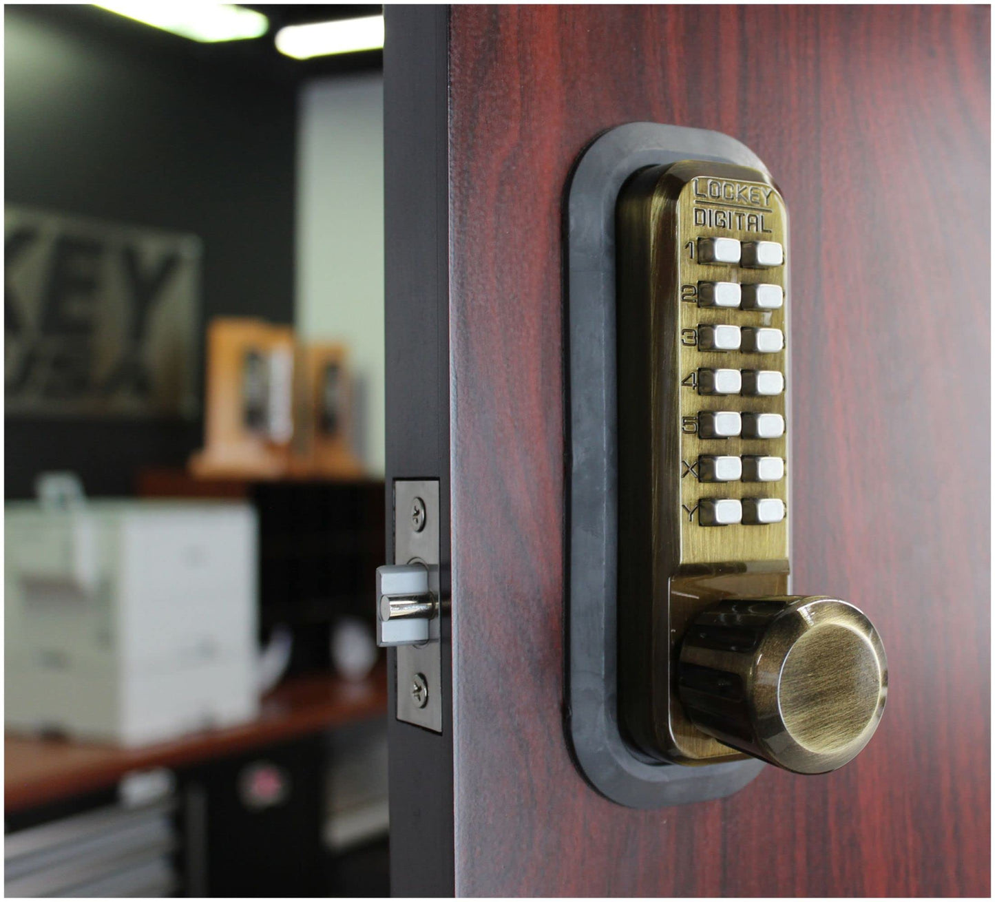 2230JB Mechanical, Keyless Latch Lock