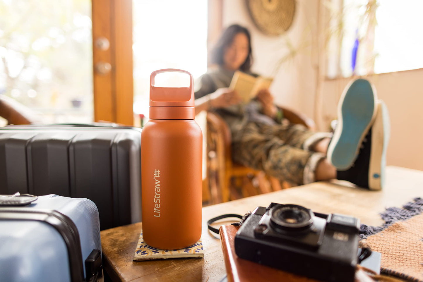 LifeStraw Go Series — Insulated Stainless Steel Water Filter Bottle for Travel and Everyday Use removes Bacteria, Parasites and Microplastics, Improves Taste, 1L, Aegan Sea