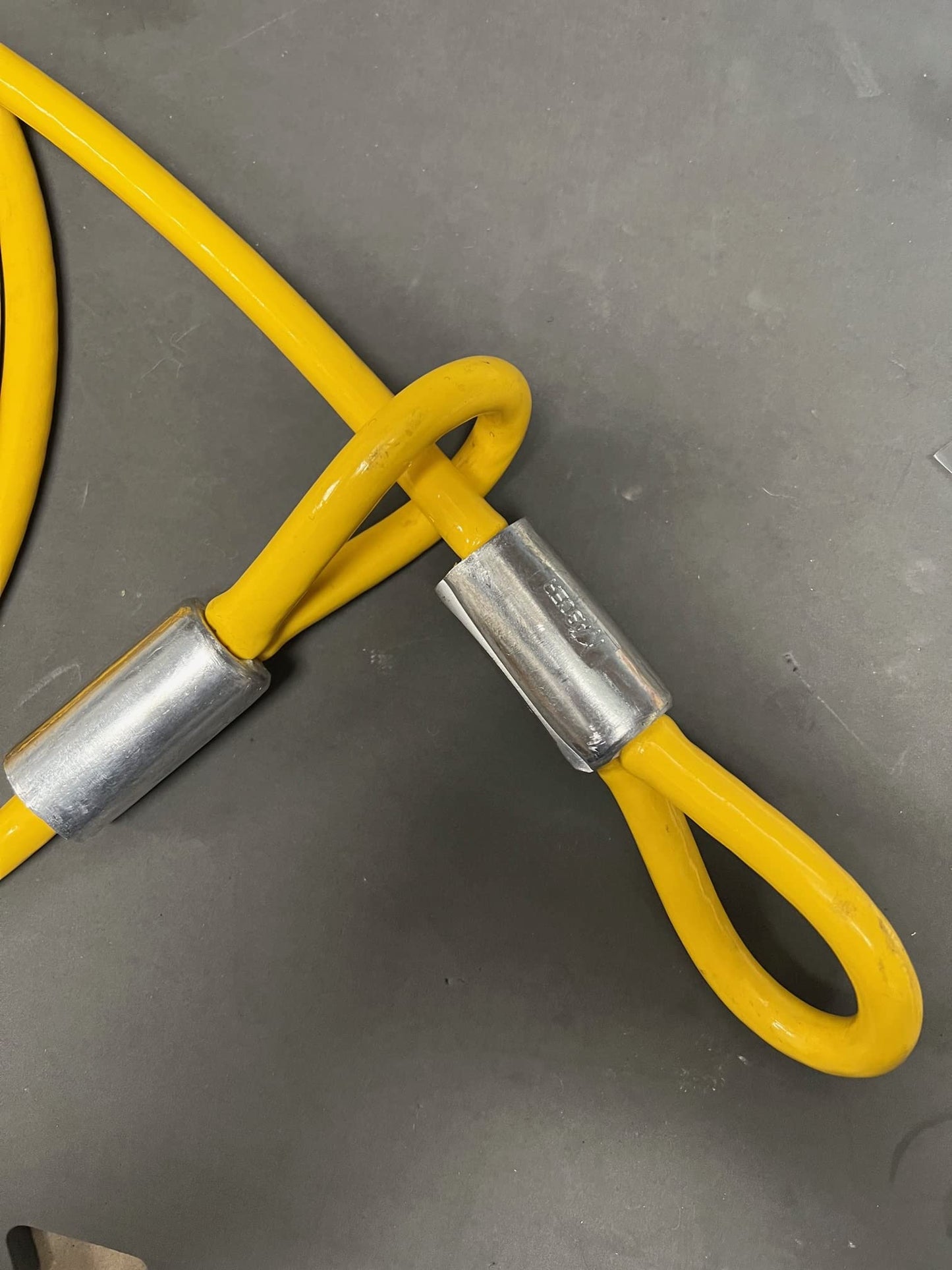 Vascer Commercial Heavy Duty Braided Galvanized Steel Anti-Theft Security Cable w/Looped Ends. Construction Tools, Trailers, Motorcycle, Ladder, Mower, Gate, Patio (1/2" Cable Thickness, 20 Feet)