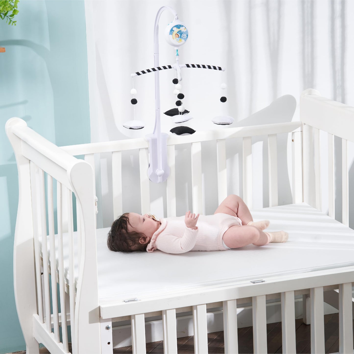 EVERLOVE Montessori Mobile Baby for Crib (TINITIGIES) - Black and White Mobile Give Visual Stimulation to Engage Your Newborn - Baby Crib Mobile for Boys & Girls - Baby Mobile for Crib