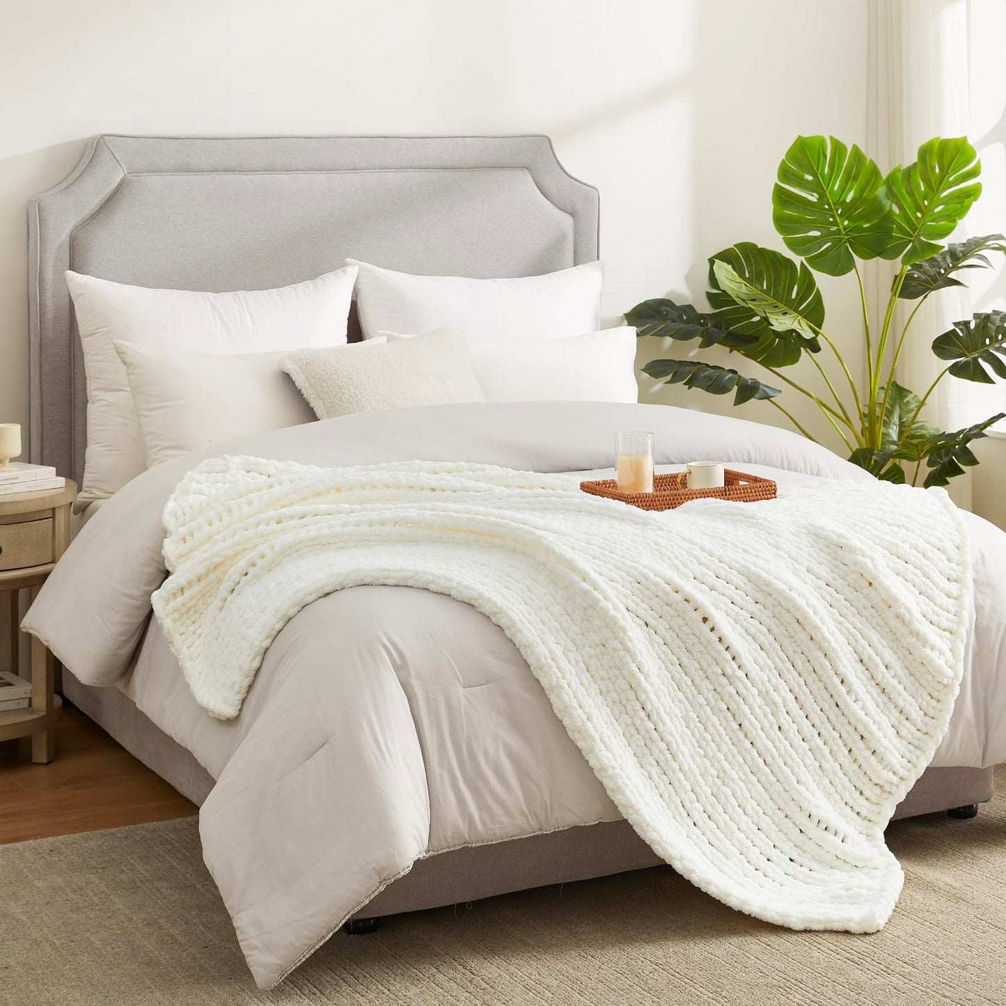 Amélie Home Chunky Knit Throw Blanket for Couch, Soft Chenille Crochet Blanket for Sofa, 50"x60", Ivory