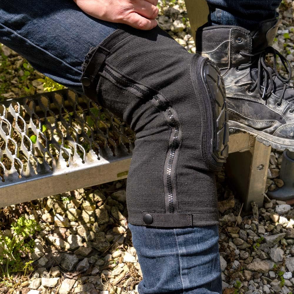 Klein Tools 60629 Tough-Flex Knee Sleeves for Work, Construction, Low-Profile Sleeve with Zipper, Gel-Like Foam, Black, M/L