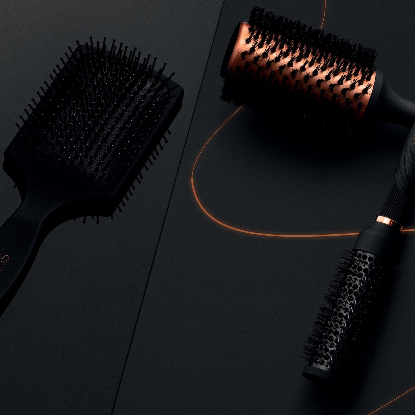 VARIS Paddle Brush