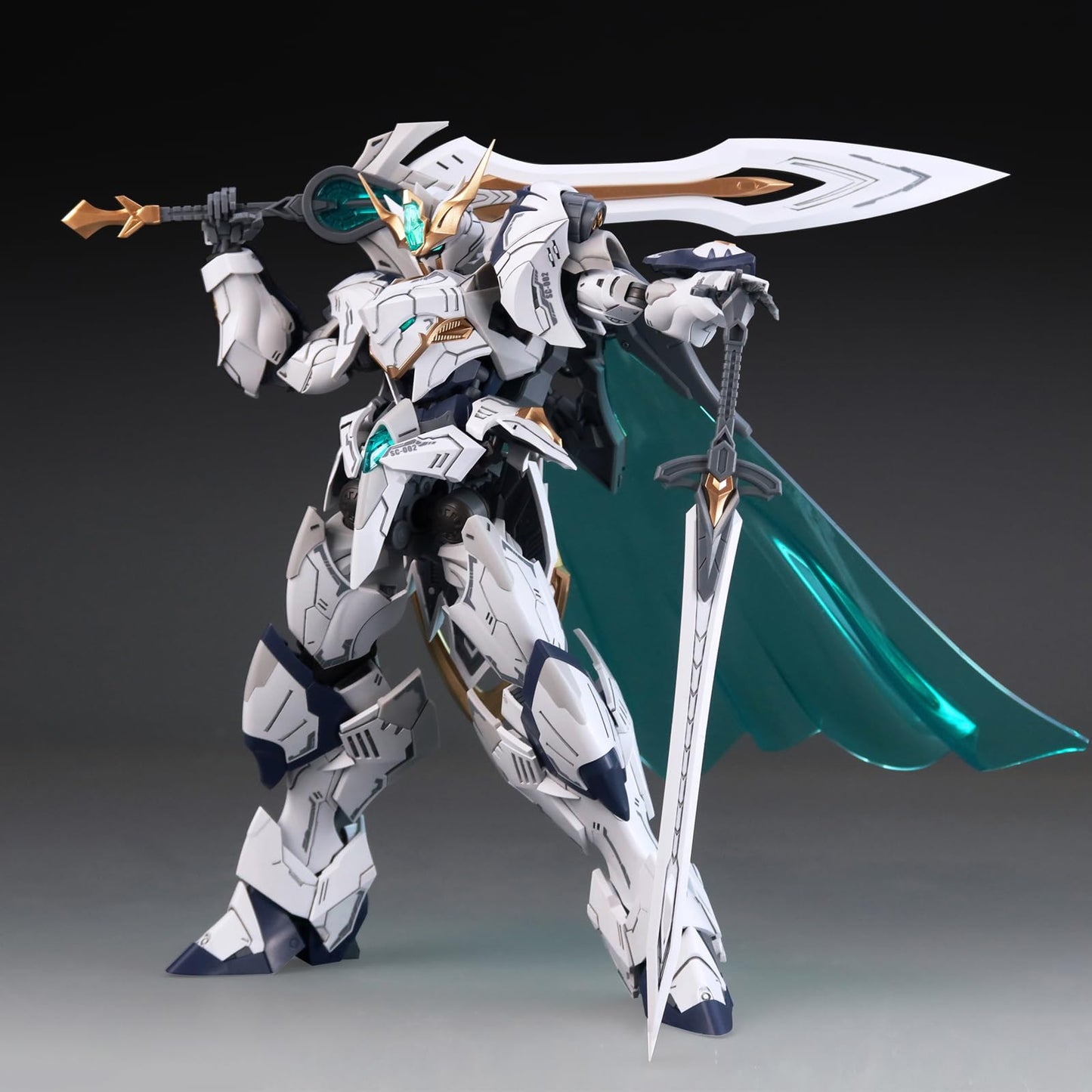 Pipigirl 1:144 Plastic Action Figures Kits, Titan Greatsword Tristan, 6.3 in Mecha Model, Easy to Assemble