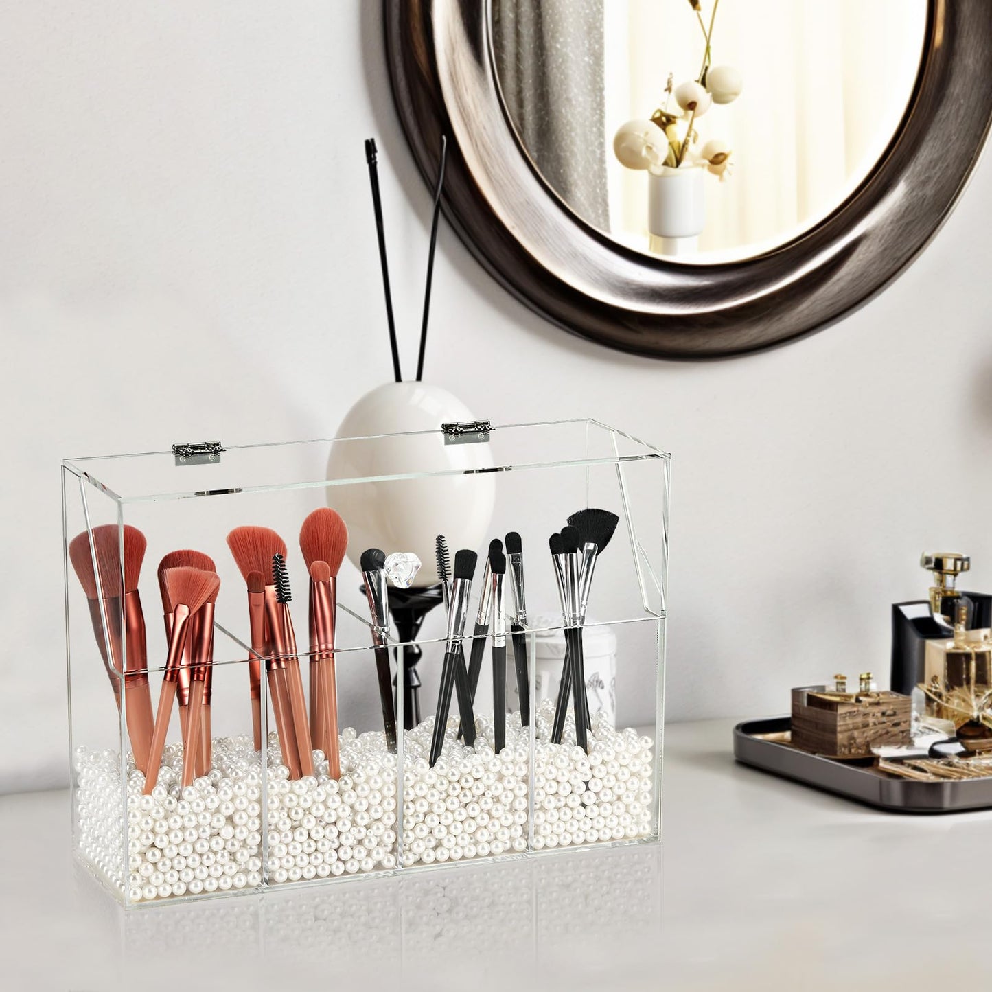 Vevitts Acrylic Makeup Organizer, Clear Cosmetic Brush Storage Box With 4 Brush Holders,Makeup Brush Holder with Dust Cover, Large-capacity Split Design Can Quickly Organize the Desktop（No pearls）