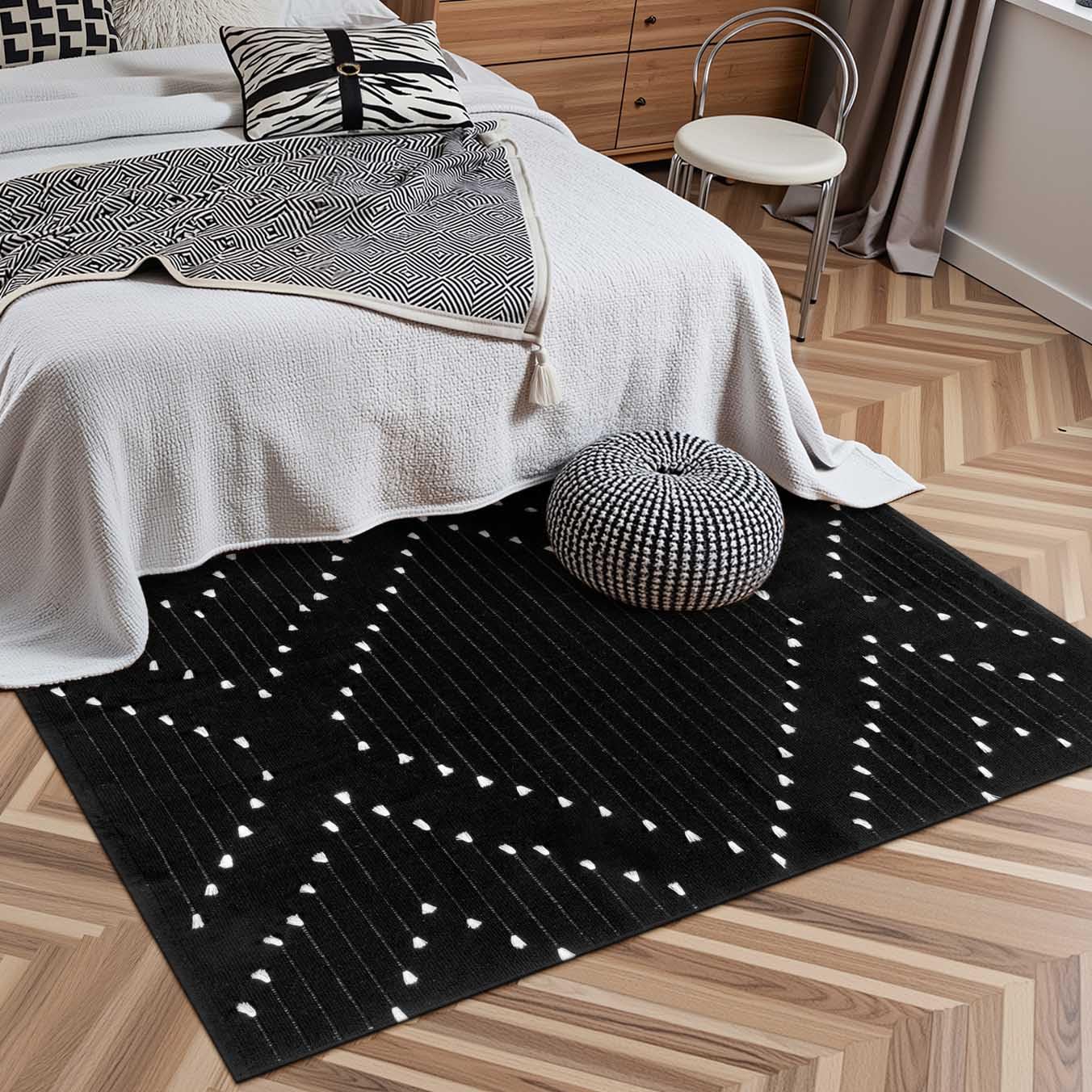 LIVEBOX Boho 4x6 Washable Rug for Bedroom,Black and White Living Room Rugs, Moroccan Cotton Woven Indoor Carpet,Large Throw Area Rug for Entryway Dining Room Porch