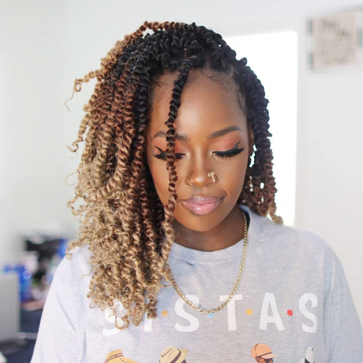 ToyoTress Tiana Passion Twist Hair - 10 Inch 8 Packs Pre-twisted Crochet Braids Ombre Brown Blonde, Short Bob Pre-looped Synthetic Braiding Hair Extensions (10 Inch, OT30/27-8P)