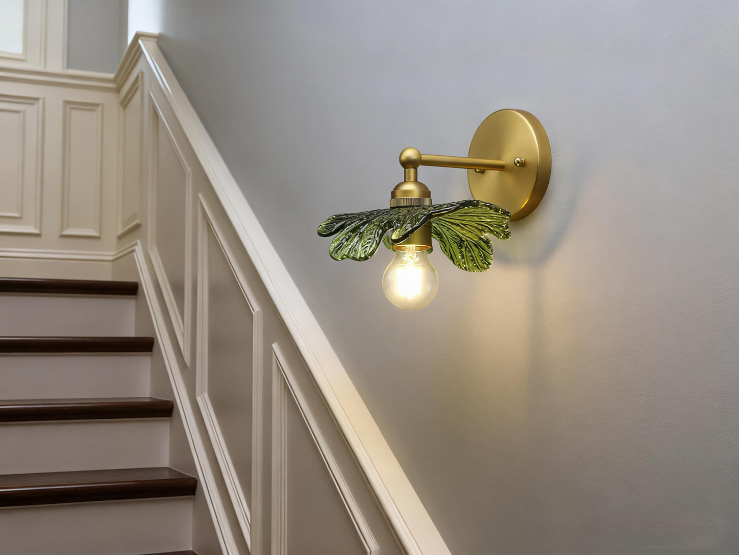 Yosoan Brass Gold Retro Glass Wall Sconce with Green Flower Shade, 1-Light Antique Indoor Vanity Vintage Boho Wall Mounted Hardwired Fixture for Kitchen Bedroom Living Room Bathroom