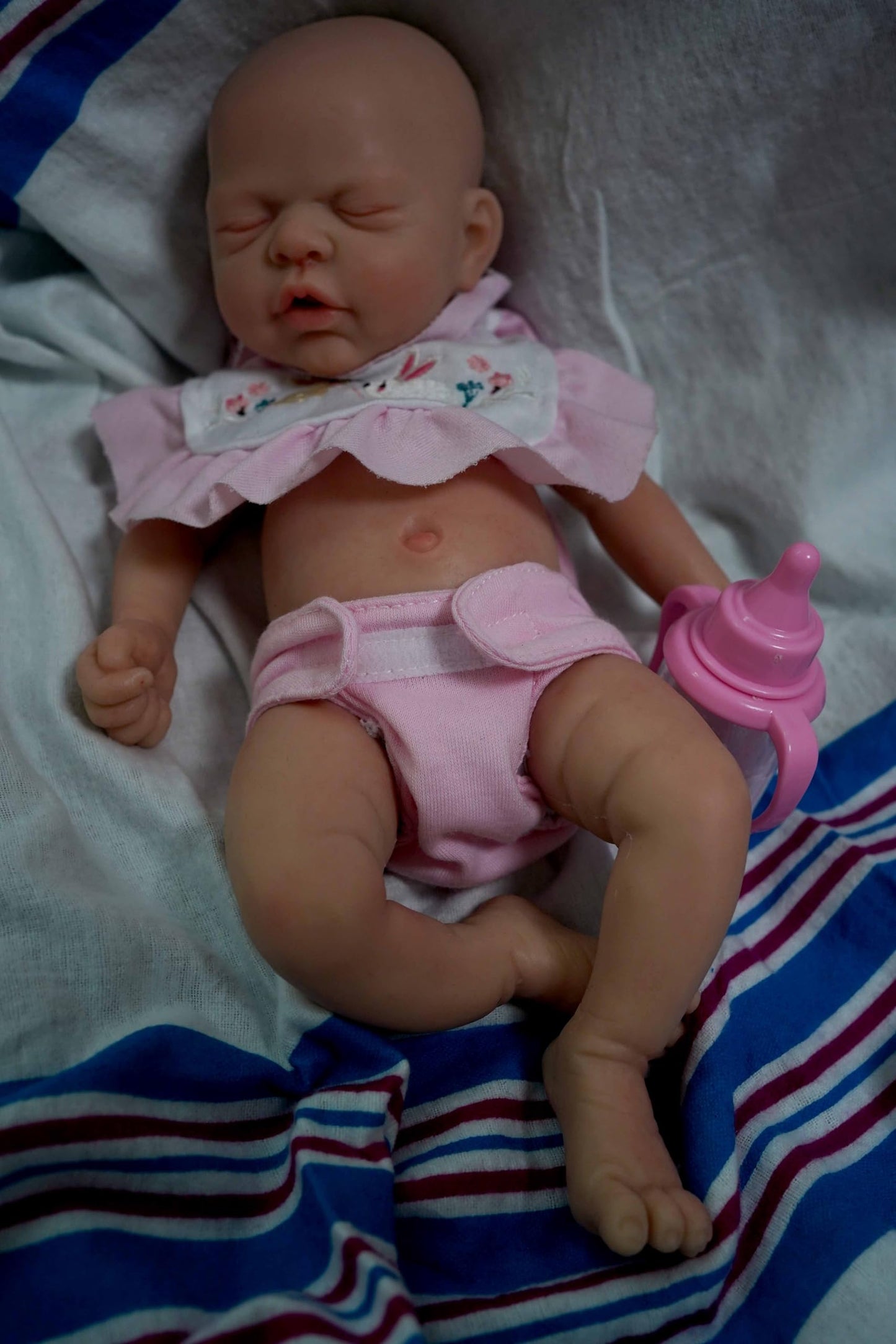 MYREBABY 12" Lifelike Reborn Baby Dolls, Full Silicone Reborn Baby, Realistic Newborn Baby Doll Sleeping Girl Real Life Baby Dolls with Clothes Set & Feeding Accessories